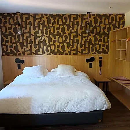 Hotel Hotel-restaurant Logis L'aubrac 3*