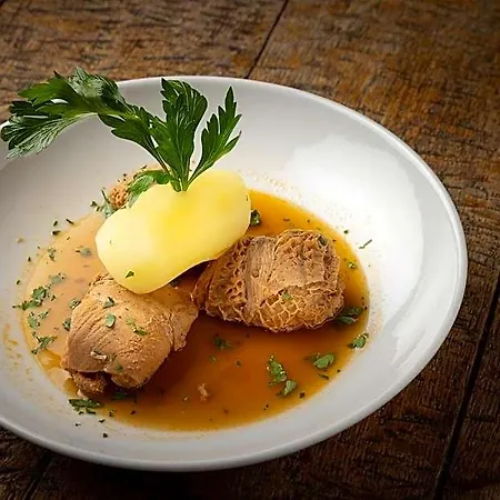 Hotel-restaurant Logis L'aubrac Hotel 3*